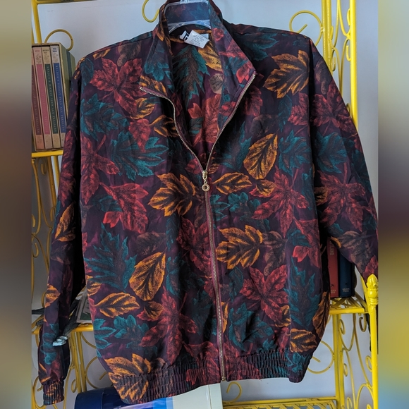 Vintage Autumn/Fall Leaves Jacket - Picture 7 of 10